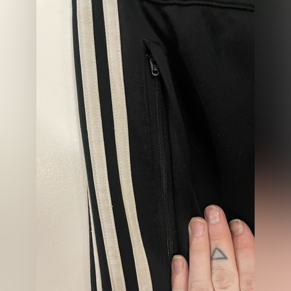 Adidas original black joggers - Picture 4 of 5